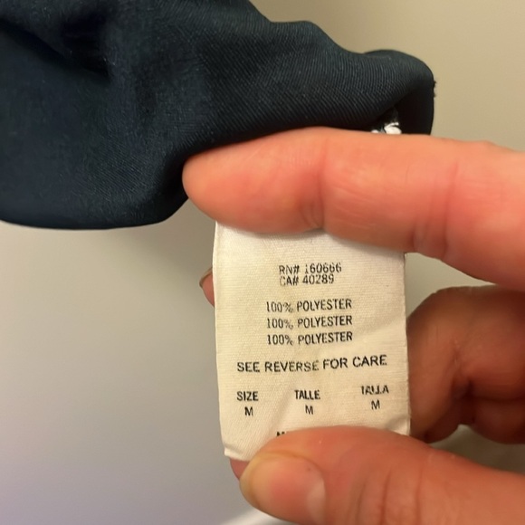 Detroit tigers v neck tshirt size medium - Picture 3 of 8